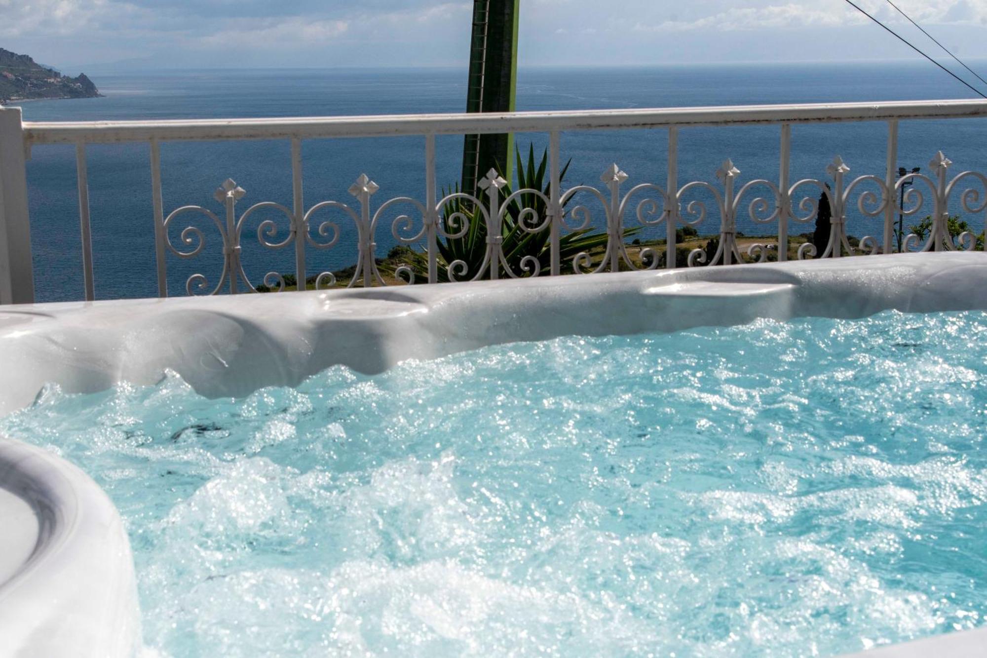 Dream View Suites Таормина Экстерьер фото