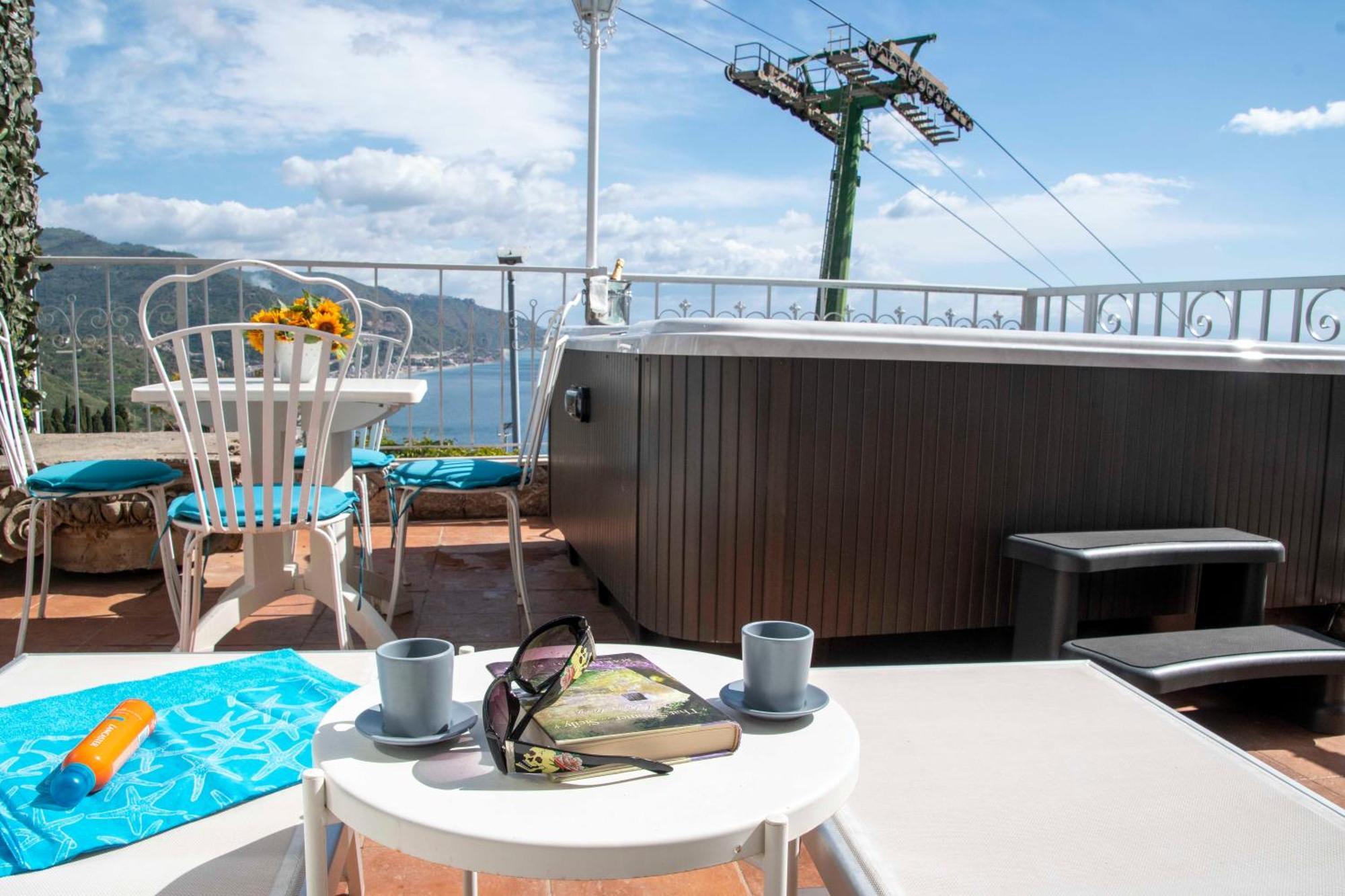 Dream View Suites Таормина Экстерьер фото