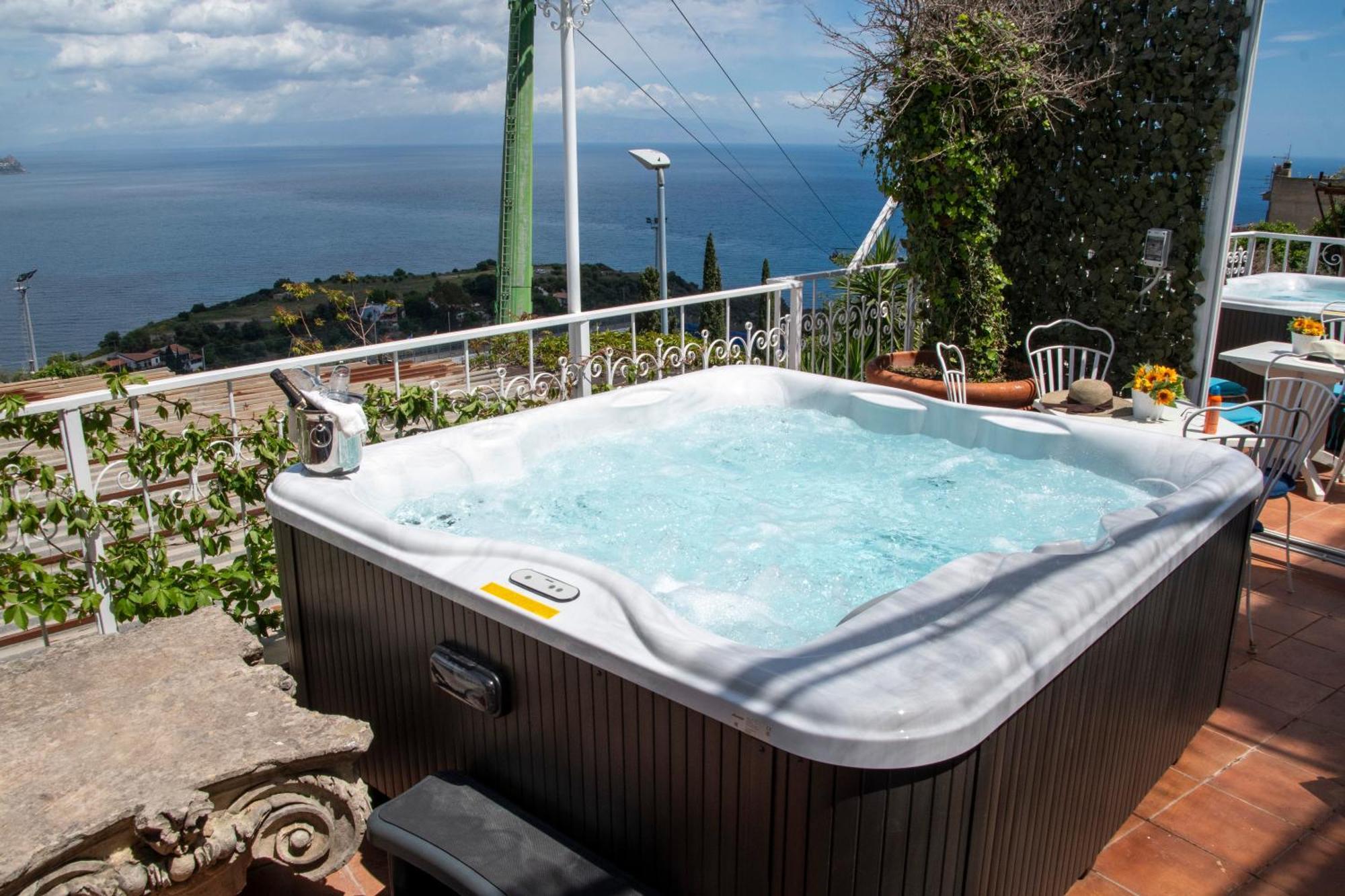 Dream View Suites Таормина Экстерьер фото